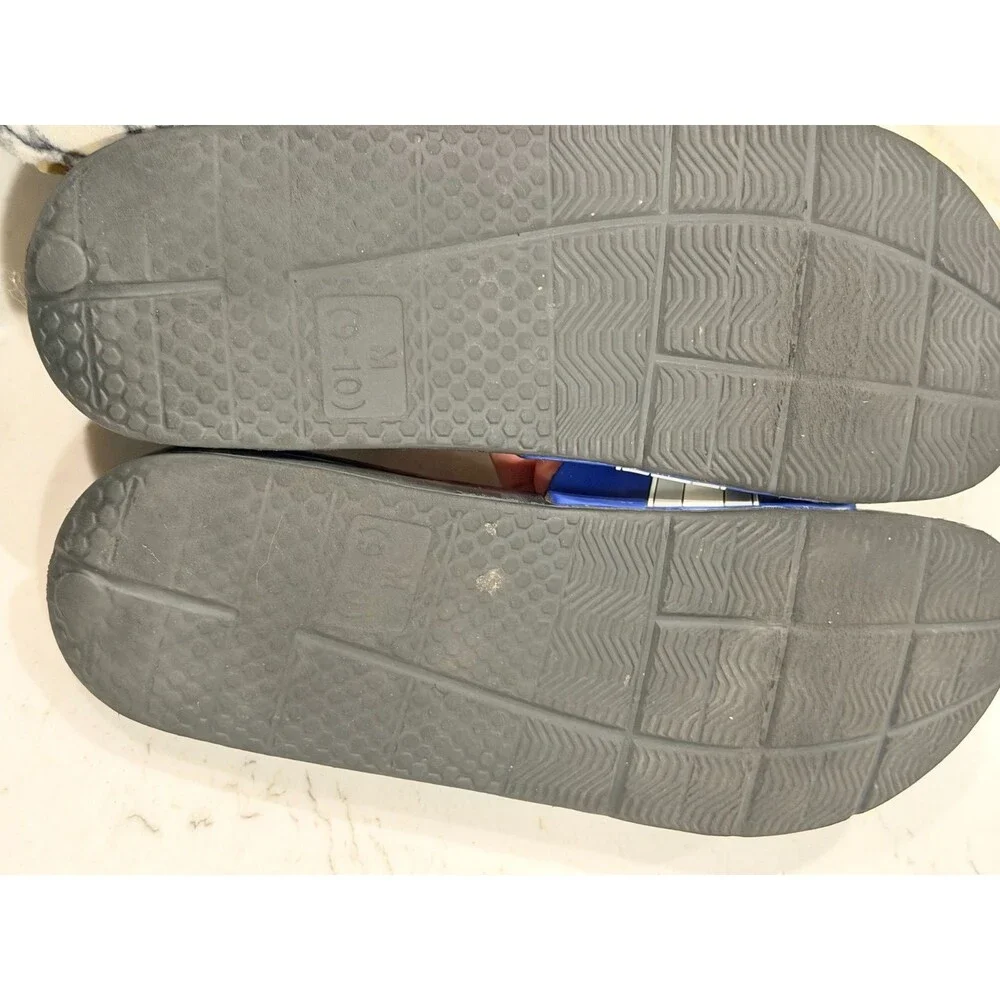 FOCO NCAA Kentucky Wildcats Men's Stripe Raised Slide Sandals Size Medium 9-10